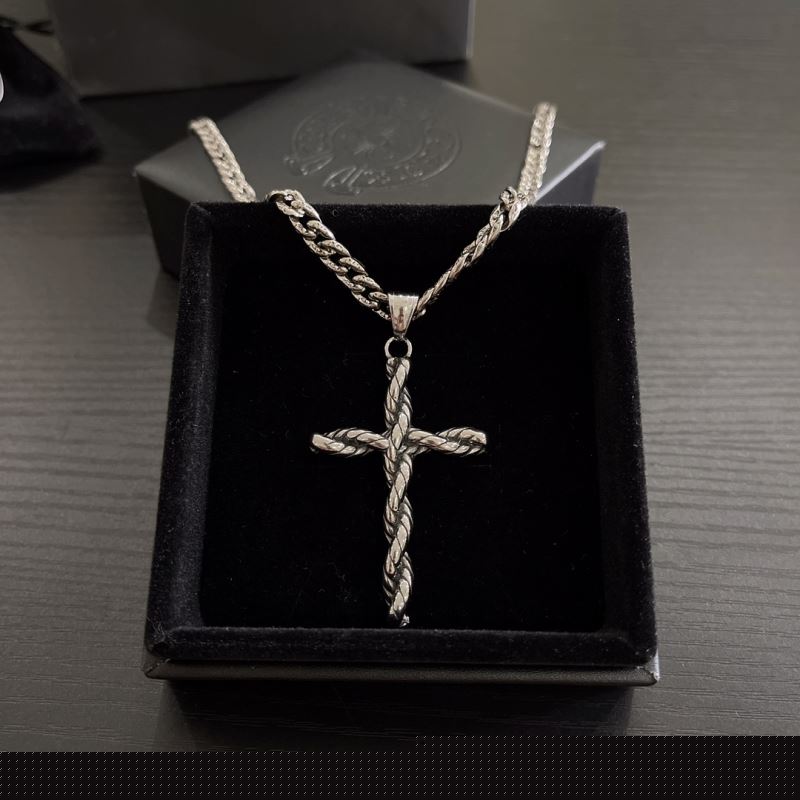 Ch**me He**ts necklaces